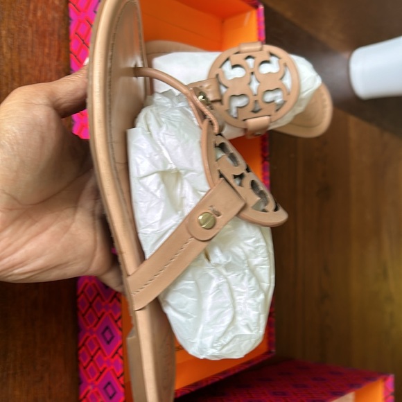 Tory Burch Miller Thong Sandal Leather Gently Worn - Picture 6 of 13